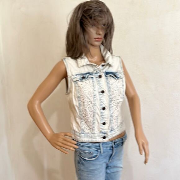 VTG SZ M Mossimo Supply Co. Light Wash  Western Unconventional Lace Jean Vest - Picture 1 of 3